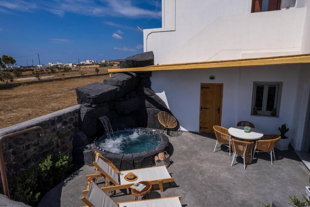Olive Grove * Emporio (Santorini)